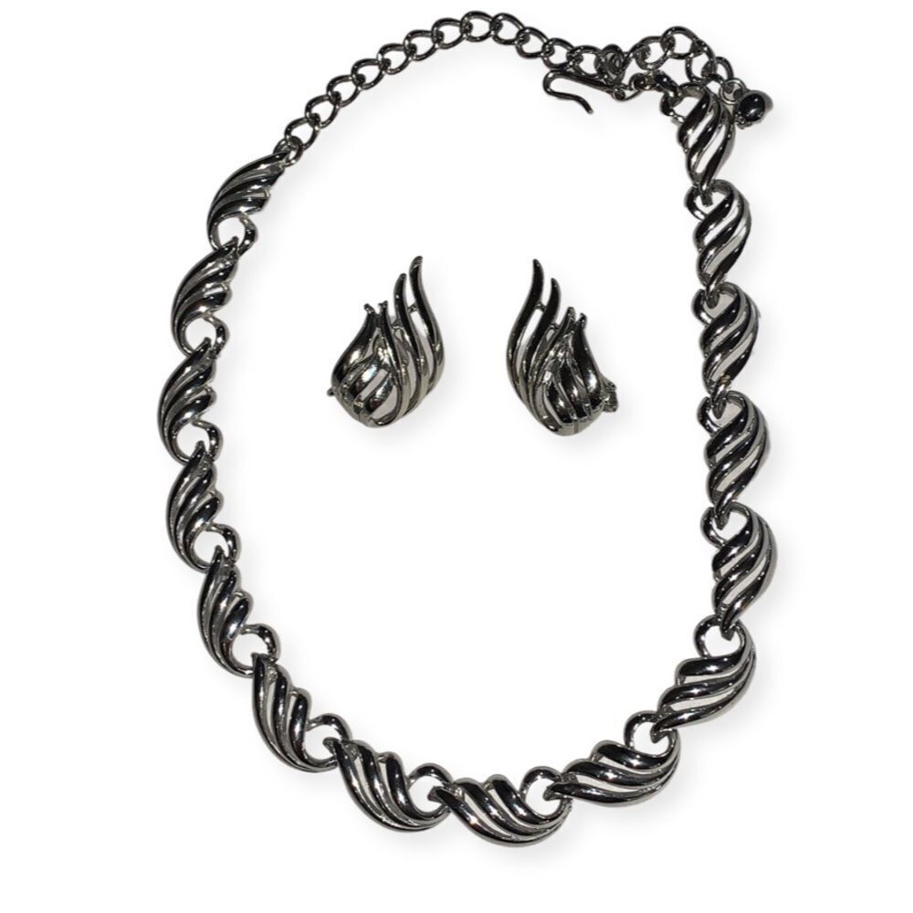 Vintage Coro Silver Tri-Swirl Link Collar/Choker Necklace & Matching Earrings